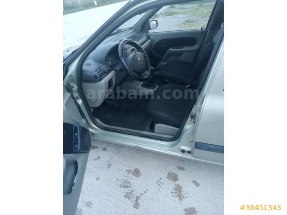 2 inci sahibinden temiz ve bakımlı araç .