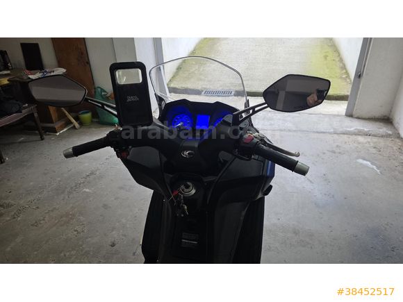Sahibinden Kymco Downtown 250i kapalı garaj  motoru