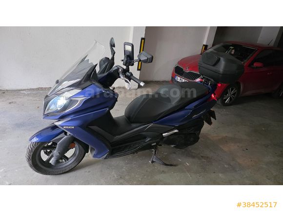 Sahibinden Kymco Downtown 250i kapalı garaj  motoru