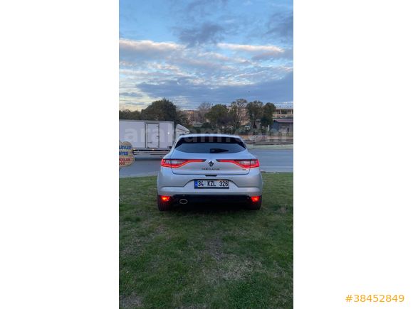 Sahibinden Renault Megane 1.5 dCi Icon 2016 Model