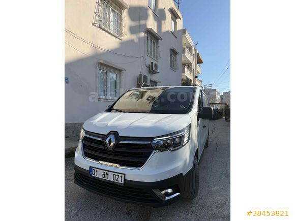 Sahibinden Renault Trafic 2.0 DCI Grand Confort 2023 Model 