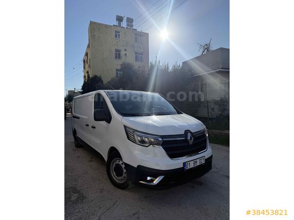 Sahibinden Renault Trafic 2.0 DCI Grand Confort 2023 Model 