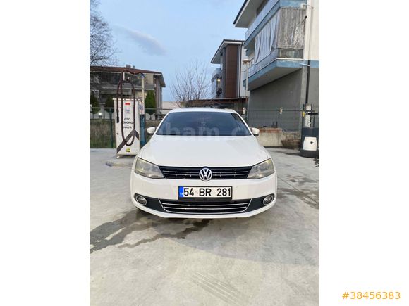 Sahibinden Volkswagen Jetta 1.4 TSi Highline 2013 Model 1 parça boyalı