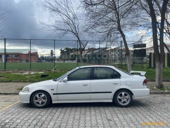 Sahibinden Honda Civic 1.6 i ES 2000 Model  285.000 km Beyaz