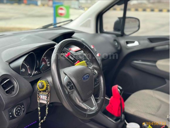 Sahibinden Ford Tourneo Courier 1.6 TDCi Titanium Plus 2017 Model 