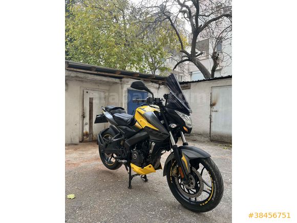 Nadir renk Bajaj Pulsar 200 NS ABS 