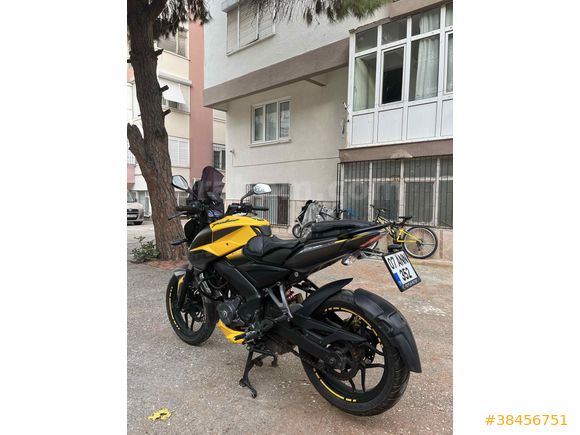 Nadir renk Bajaj Pulsar 200 NS ABS 