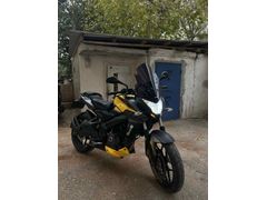 Nadir renk Bajaj Pulsar 200 NS ABS 