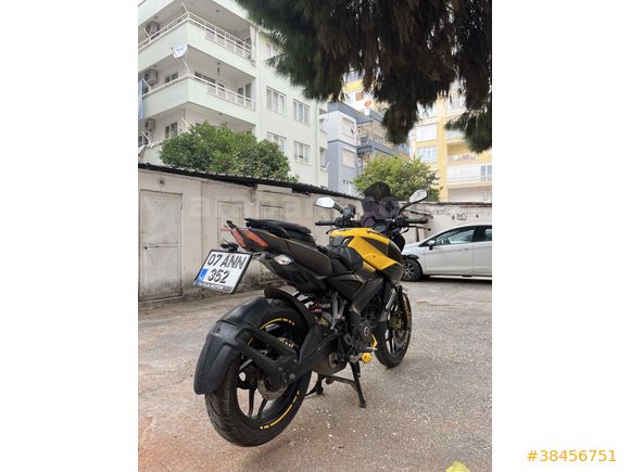 Nadir renk Bajaj Pulsar 200 NS ABS 