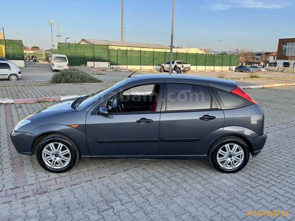 Galeriden Ford Focus 1.6 Collection 2005 Model İzmir