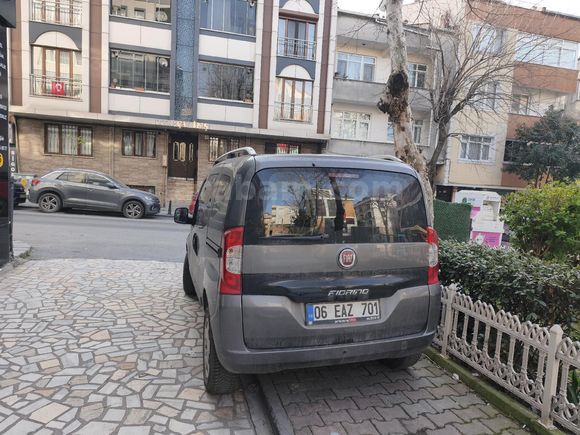Sahibinden Fiat Fiorino  100 serisi pop paket 1.3 Multijet 2023 Model  38 000 km Füme
