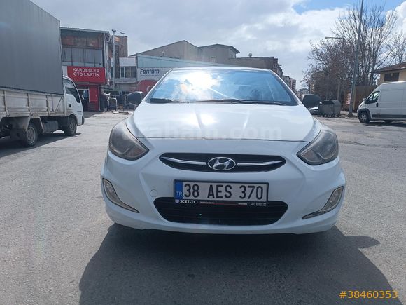 Sahibinden Hyundai Accent Blue 1.6 CRDI Mode Plus 2014 Model