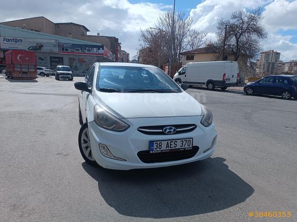 Sahibinden Hyundai Accent Blue 1.6 CRDI Mode Plus 2014 Model