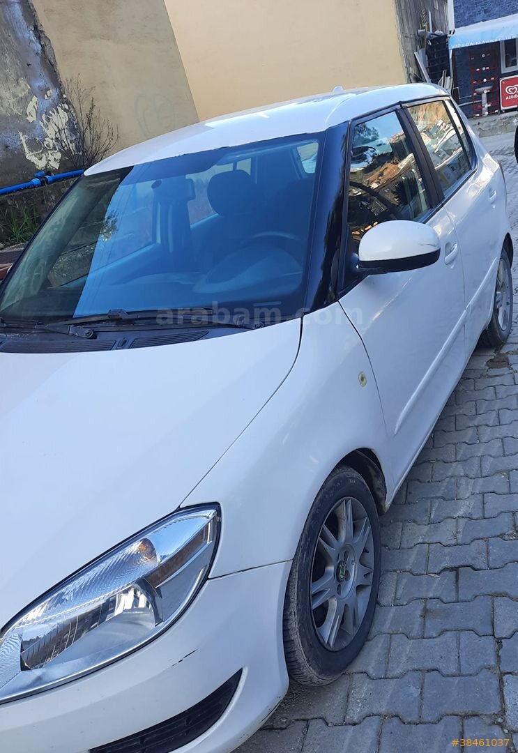 AĞIR HASARSIZ - Tek fiyat 355 bin tl fiyat düştü gelen alır şahin parasına 1.4 MOTOR FABİA" 6