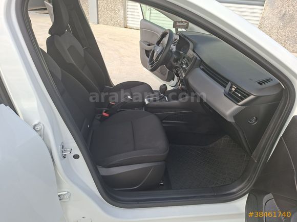 ÖZEL OTOMOTİVDEN İLK EL CLİO 1.0 TCE JOY X-TRONİC 90 BG OTOMATİK