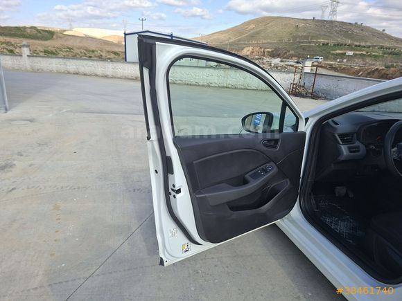 ÖZEL OTOMOTİVDEN İLK EL CLİO 1.0 TCE JOY X-TRONİC 90 BG OTOMATİK