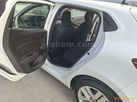 ÖZEL OTOMOTİVDEN İLK EL CLİO 1.0 TCE JOY X-TRONİC 90 BG OTOMATİK