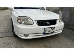 Sahibinden Hyundai Accent 1.6 Admire 2003 Model  220.000 km Beyaz