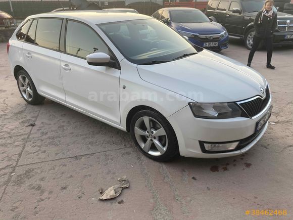 Skoda Rapid 1.6 TDI DSG Spaceback Elegance 2014 Model 163.000 km Beyaz