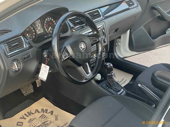 Skoda Rapid 1.6 TDI DSG Spaceback Elegance 2014 Model 163.000 km Beyaz