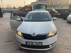 Skoda Rapid 1.6 TDI DSG Spaceback Elegance 2014 Model 163.000 km Beyaz