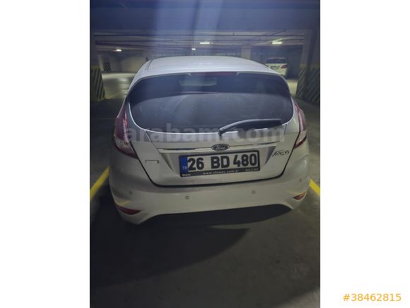 Sahibinden Ford Fiesta 1.0 GTDi Titanium 2015 Model Bursa 27.100 km Gri (titanyum)
