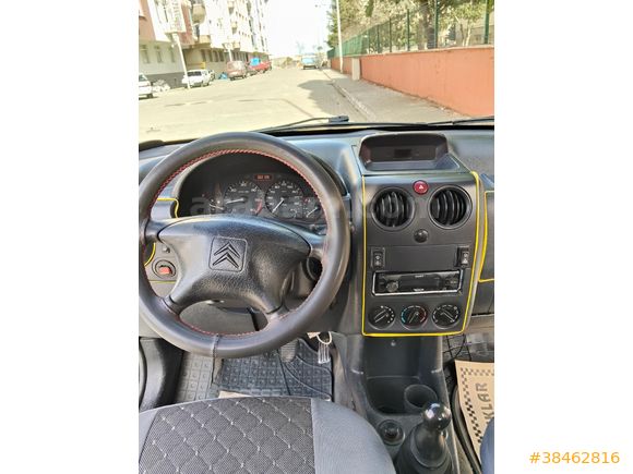 MEMURDAN OTOMOBİL RUHSATLI TEMİZ BERLİNGO