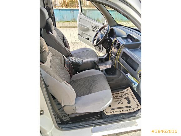 MEMURDAN OTOMOBİL RUHSATLI TEMİZ BERLİNGO