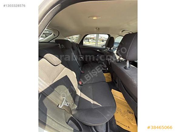 Düşük km Focus Hatcback otomatik vi