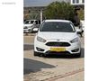 Düşük km Focus Hatcback otomatik vi