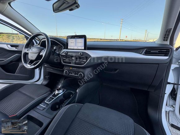 ÜNLÜ GRUP TAN 2020 FORD FOCUS TİTANYUM X CAM TAVANLI
