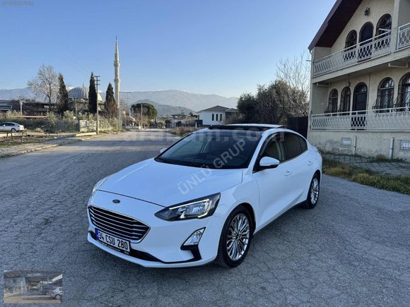 ÜNLÜ GRUP TAN 2020 FORD FOCUS TİTANYUM X CAM TAVANLI