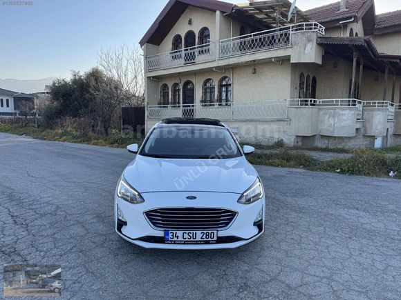 ÜNLÜ GRUP TAN 2020 FORD FOCUS TİTANYUM X CAM TAVANLI