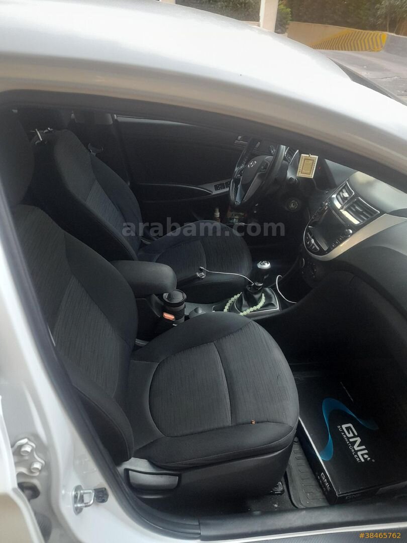 Sahibinden Hyundai Accent Blue 1.4 D-CVVT Mode Plus 2016 Model İstanbul 113.600 km Beyaz 7
