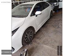 TOYOTA COROLLA SOL ÖN SOL ARKA KAPI SEDEF BEYAZ