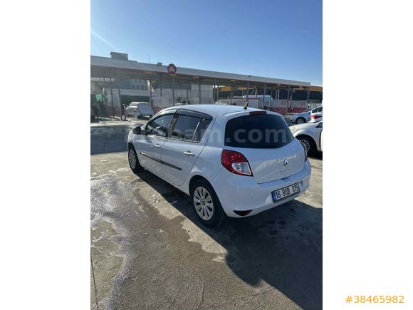 Sahibinden Renault Clio 1.2 Extreme 2010 Model  250.000 km Beyaz