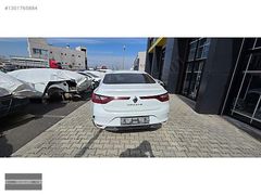 MEGANE 4 IV HATASIZ BEYAZ BAGAJ