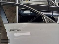 BMW 5.20 F10 SAĞ ÖN KAPI