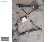 AUDİ A6 SOL ÖN CAM KRİKOSU 4G0837461