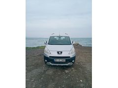 Sahibinden Peugeot Partner 1.6 HDI Adventure 2011 Model  302.000 km Gri (Gümüş)
