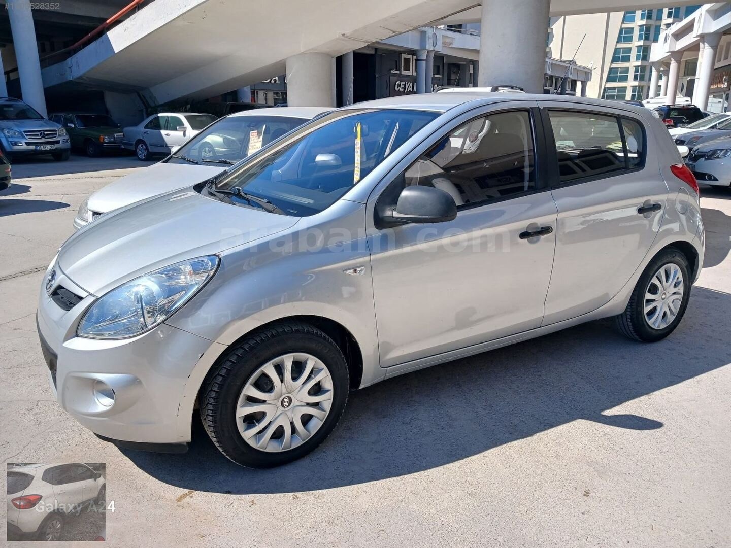 Galeriden Hyundai i20 1.4 CVVT Team 2012 Model İzmir 160.000 km Gri 6