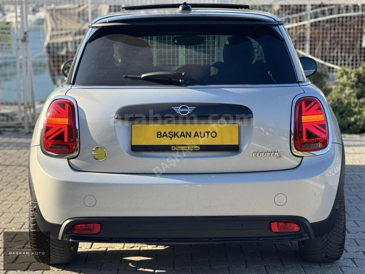 Galeriden Mini Cooper Electric SE Inspired 2022 Model Muğla 76.000 km Beyaz 5