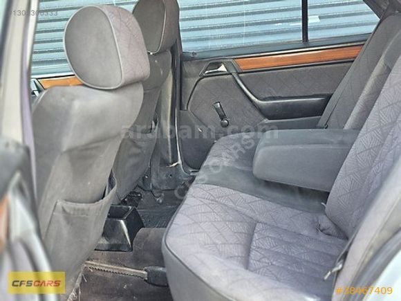 SUNROOFLU, OTOMATİK YILDIZLARI ÜZERİNDE E 200