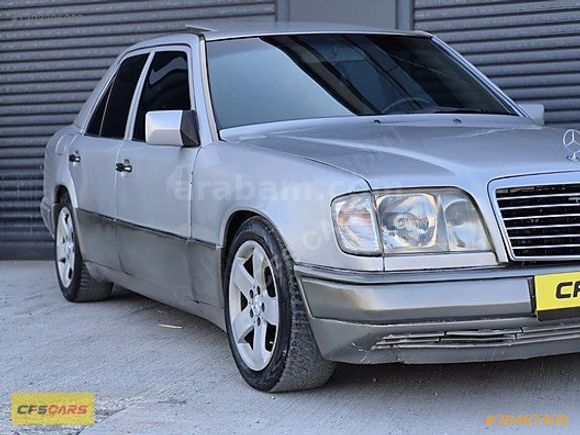 SUNROOFLU, OTOMATİK YILDIZLARI ÜZERİNDE E 200