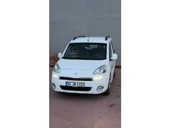 Sahibinden Peugeot Partner 1.6 HDI Allure 2013 Model İstanbul 227 000 km Beyaz bakımları yeni muyanesi yeni alt bakımları Yeni
