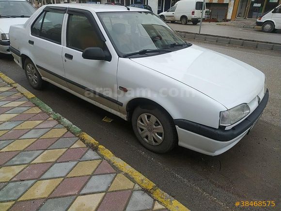 2000 model Reno 19 Avrupal