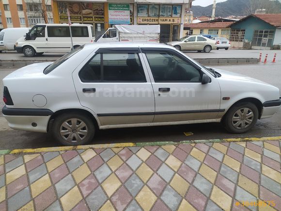 2000 model Reno 19 Avrupal