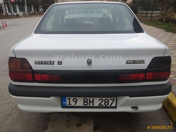 2000 model Reno 19 Avrupal