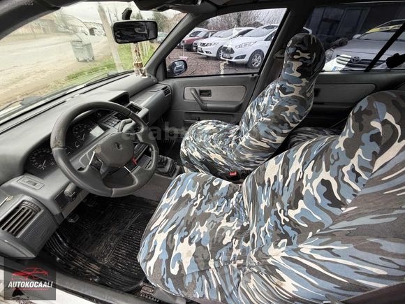 AUTO KOCAALİ CLİO 1.4 İ KLİMALI KREDİ KARTINA 12 TAKSİT
