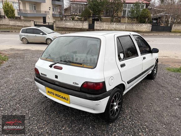 AUTO KOCAALİ CLİO 1.4 İ KLİMALI KREDİ KARTINA 12 TAKSİT